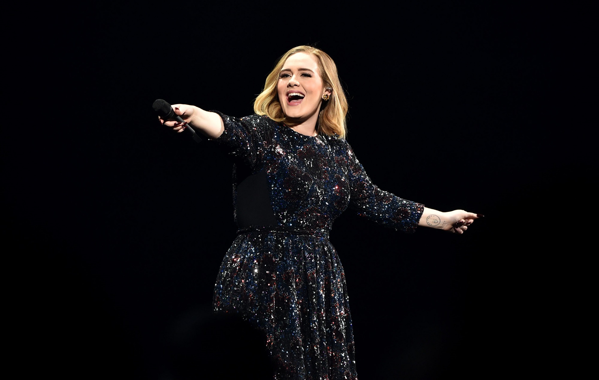 Adele anuncia el regreso de su single "Easy On Me"