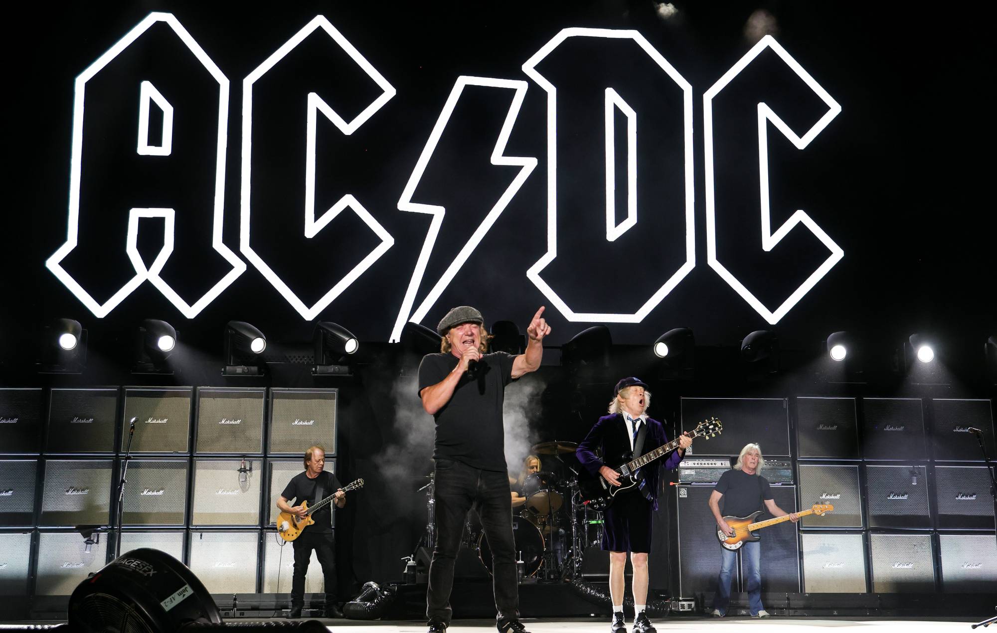 AC/DC desvela una foto de su nueva formación antes de su primera gira en ocho años